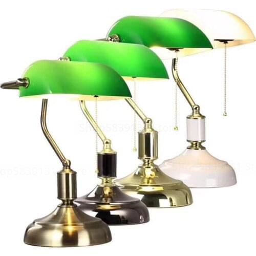 Nordic Retro Vintage Table Lamps for Living Room Green Glass Desk Lights Study Reading Bedroom Bedside Lamp E27 Light Fixtures