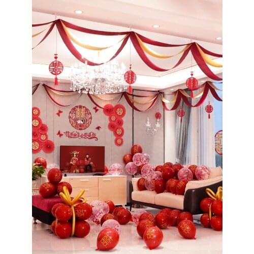 Wedding celebration living room layout hi-character balloon decoration