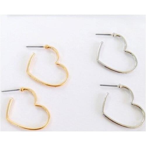 Japanese Fashion Girls Cute Heart Hoop Earrings for Women Trendy Metal Sweet Earrings Party Girls