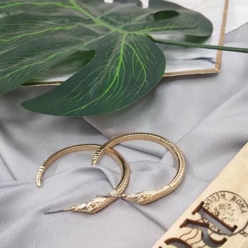 2019 Sale Top Fashion Trendy Aros Earing Earings Europe America Jewelry Personality Fashion Elegant Snake Shaped Earrings A82