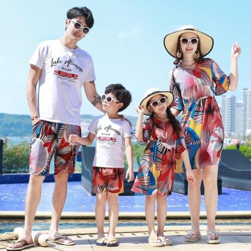 Family Clothing Set Mother Daughter Summer Beach Dresses Holiday Family Matching Outfits Cotton T-shirts+pants Couple Outfits
