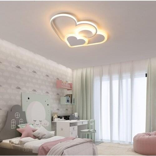 Bedroom Lamp Warm and Romantic Ceiling Lamp Creative Master Bedroom Lamp Heart-shaped LED Chandelier for Girls Room Lamps