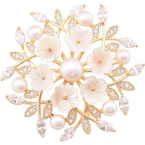 SINZRY factory price luxury Korean jewelry fancy decorative natural shell fresh water pearl flower suit brooches jewellery gift
