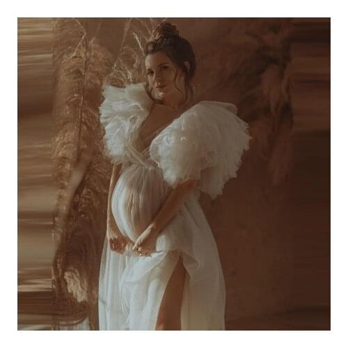 2021 New Designer Pleated Tulle Pregnancy Dresses Puffy Sleeves V Neck Side Split Plus Size Women Maternity Gown