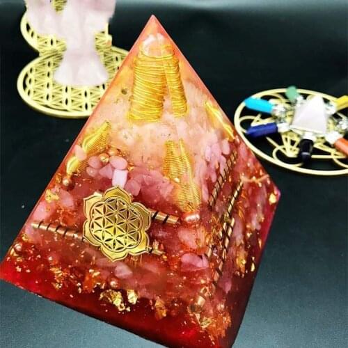 AURA REIKI Orgonite Pyramid Anahata Chakra Ariel Emotional Regulation Pink Crystal Resin Crafts Glamour Jewelry For Women C0151