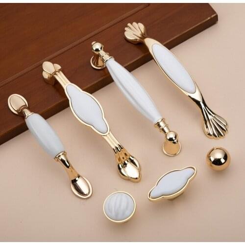 European Style Golden Ceramic Handle Kitchen Cabinet Door Handle Modern Simple Wardrobe Drawer Knob Round Furniture Handle