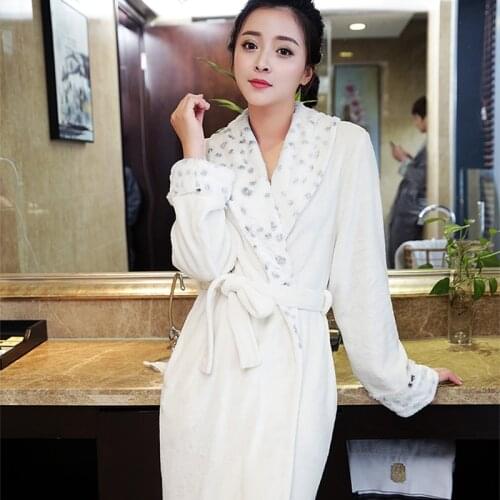 New Fashion Women Luxury Fur Soft as Silk Long Flannel Bath Robe Winter Warm Robes Dressing Gown Bride Bridesmaid Robes Wedding