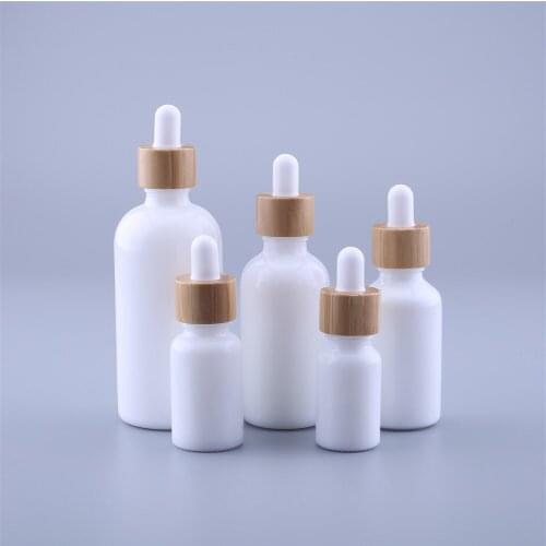 500x 10ml 15ml 30ml 50ml 100ml White Glass Essential Oil Bottle Glass Dropper Vials E Liquid Piepette Bottle With Bamboo Cap