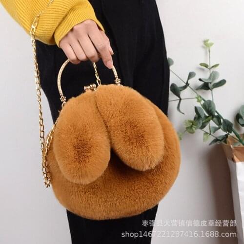 Womens faux fur wallets and handbags Womens autumn and winter plush round clutch handbags Girls one-shoulder handbags Girls