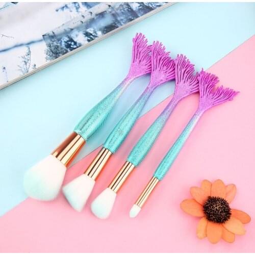 4pcs Split-end Fish Make-up Brushes Cosmetic Tools with Anti-slip Handle & Soft Nylon Hair for Daily Use DD Foundation Brush