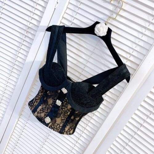 2021 New Sexy Lace Camisole French Style Fashion Embroidery Diamond Button Fish Bone Ultra Short Top Patchwork Lace Shirt y931