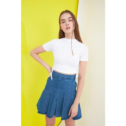 White Ruched Knitted Blouse TWOSS21BZ0180