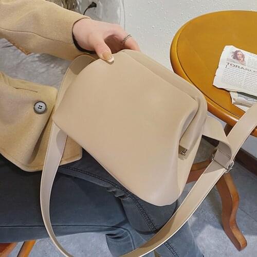 PU Leather Solid Color Shoulder Shell Bag for Women 2021 High Quality Womens Bag Casual Designer Travel Messenger Bags Handbag