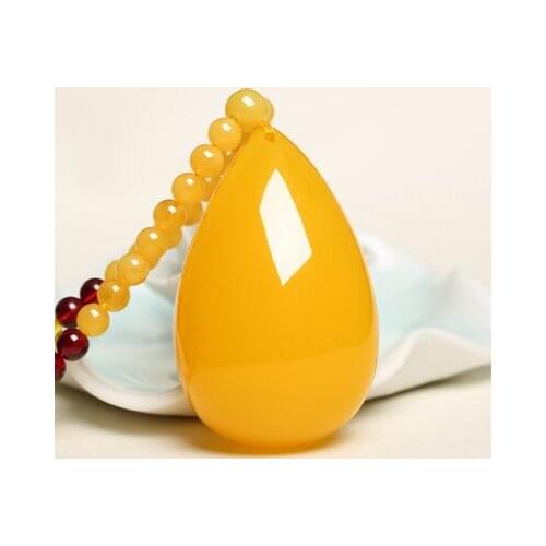 Lixin jade natural chicken oil yellow amber beeswax drops with the old men and women the pendant amber sweater chain