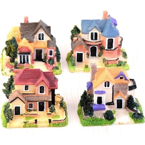 Mini Europe Small Villa Resin Ornament DIY Micro Landscape House Villa For Restaurant Home Office Hotel Decoration Random Color