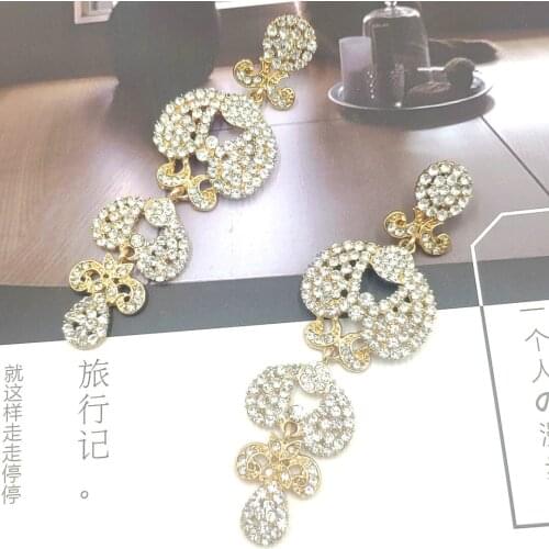 YaYi Jewelry Bohemia 300pcs White Glass Crystal Rhinestone Dangle Women Ancient Gold Color Wear Ear Band Long Tassel Earrings