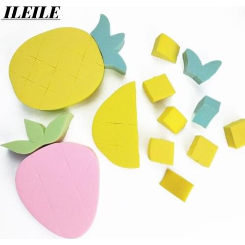 8Pcs Pack Triangle Shaped Candy Color Soft Face Cleaning Pad Puff Cosmetic Puff Clean Sponge Wash Face Makeup Sponge Gifts