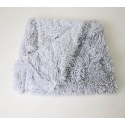 Soft and Warm Winter Pet Dog Plush Blanket Sleeping Mattress Medium Cat Animal Fluffy Blanket Cover