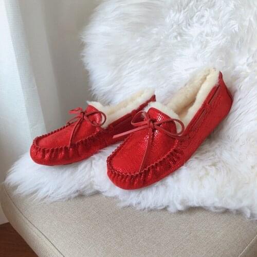 Brand 100% natural fur leather ladies flat shoes driving shoes new fashion ladies wool shoes bow casual shoes winter shoes