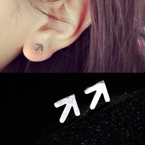Chandler Arrow Stud Earrings Tide Street Shooting Simple Personality Pin tragus piercing Small Love Jewelry Gift Wholesale