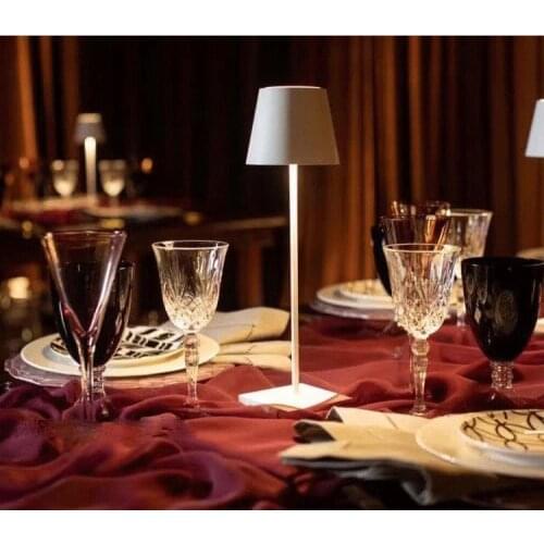 USB Wireless Table Lamp Outdoor Restaurant Bar Table Lamp Desktop Atmosphere Lamp High-end Charging Touch Dimming