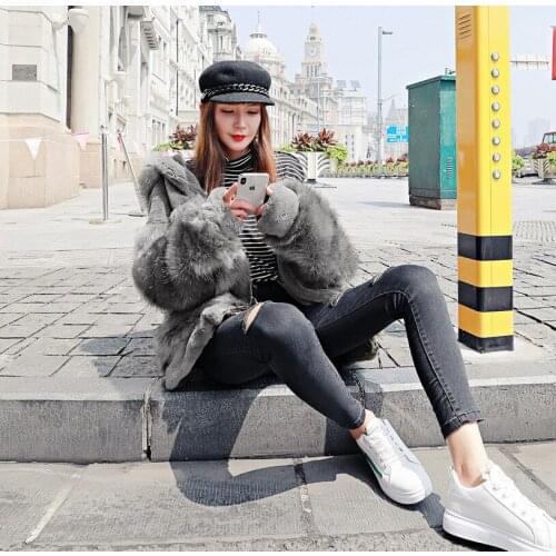 2020 New Faux Fur Coat Women Winter Fluffy Jacket Casual Korean Furry Fake Fox Fur Coats Loose Hooded Abrigo Mujer KJ891