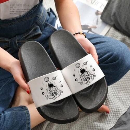 Women Shoes Casual Flip Flops Slide Sandals Korean Version Indoor Slipper Astronaut Print Slippers 2021 New Summer Slippers
