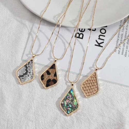 Abalone Shell Teardrop Pendant Necklace 2021 New PU Leather Leopard Snakeskin Necklace Mermaid Jewelry Wholesale
