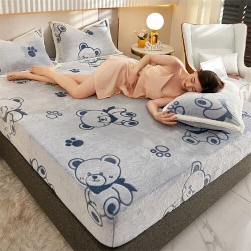 Velvet Fitted Sheet Cute 3D Fur Bear Mattress Cover Comfort Soft Bed Sheets Linens Queen King Double Bed Cover (No Pillowcase)