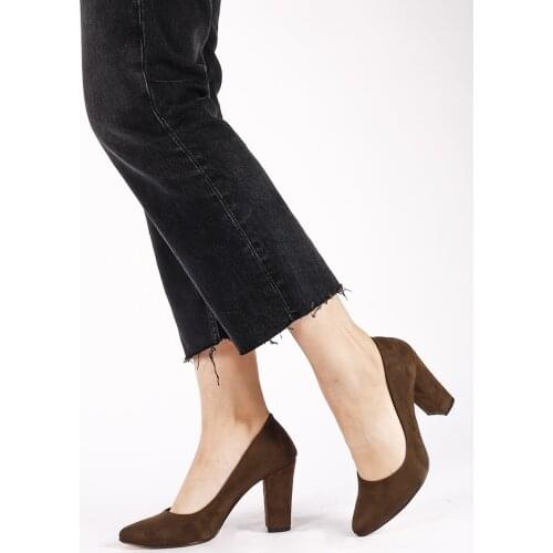 Helen Brown Suede High-Heeled Shoes