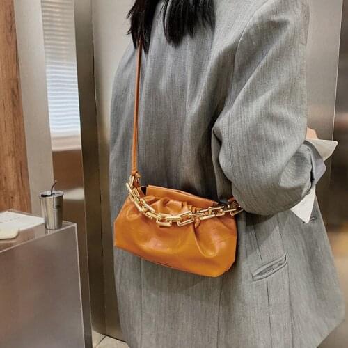 2021 New Popular Fold Bag New Net Red Retro Cloud Bag Fashion Chain Handbag Shoulder Bag