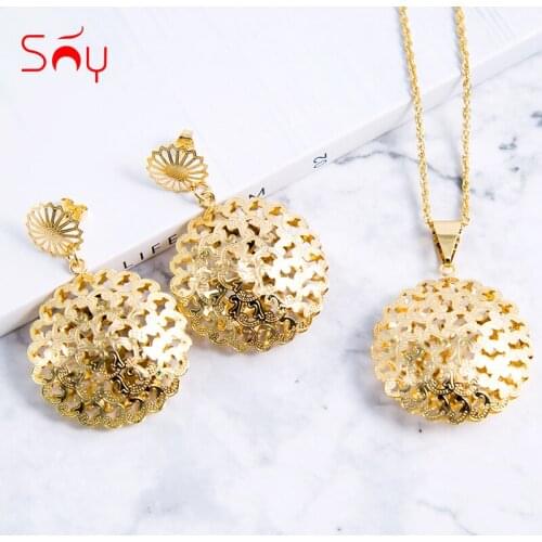 Sunny Jewelry Classic Jewelry Sets For Women Earrings Pendant Necklace Round Flower Pattern Jewelry Sets For Wedding Anniversary