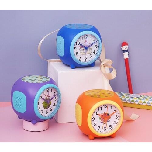 Childrens romantic starry sky projection pointer mute alarm clock colorful music natural sound clock Portable Cute Durable