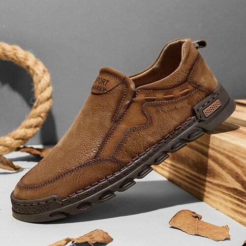 Hot Sale Mens Leather Shoes Outdoor Non-slip Mens Casual Shoes Slip-on Mens Moccasins Loafers Non-slip Men Driving Shoes