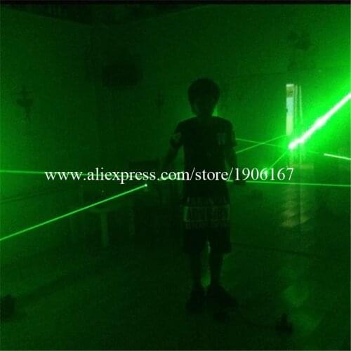Wholesale 2 Pairs Laserman Show Pointers Projector Stage Laser Show Dance DJ Club Bar Party Supplies Green Laser Man Hand Laser