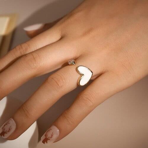 Jewdy White Rings