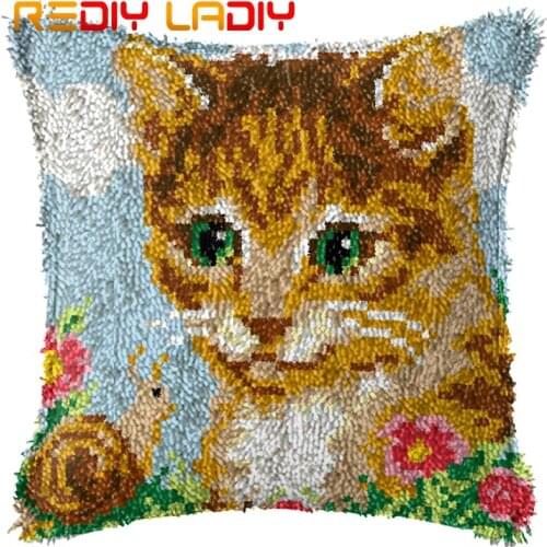 Latch Hook Cushion Kitten Snail Pillow Case Pre-Printed Color Canvas Acrylic Yarn Latched Hook Pillow Crochet Cushion Cover Kits