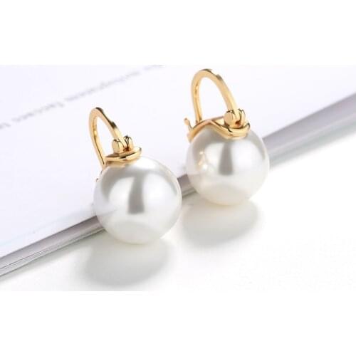925 Sterling Silver Round Shell Pearl Earrings Gold Elegant Stud French Earrings for Women Palace Jewelry