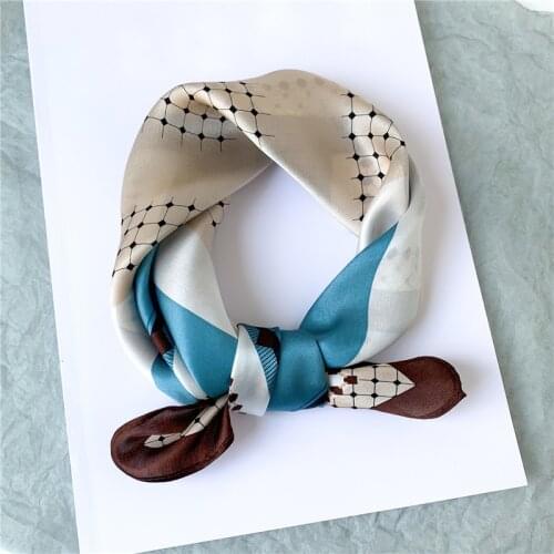2021 Real Silk Scarf Square Neck Hairband Women Print Scarves Bandana Foulard Female Small Neckerchief New Foulard Spring Summer