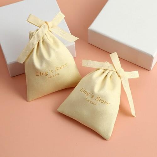 100pcs Personalized Velvet Drawstring Bags Flannel Jewelry Packaging Pouches Wedding Gift Pouch Yellow Small Bags Custom Logo