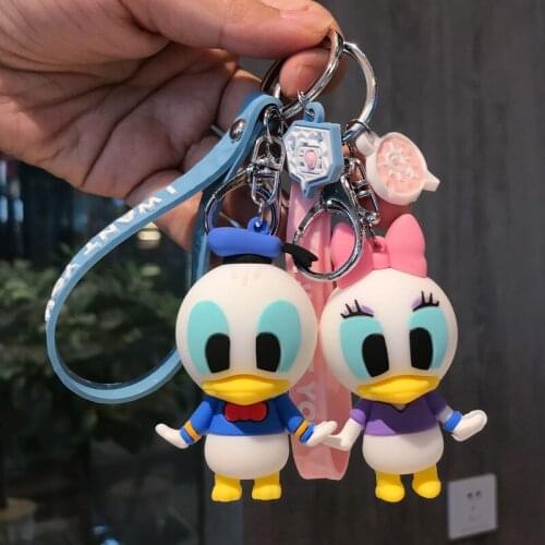 Disney Daisy Donald Duck Keychains Cute Animal Mickey Minnie Bag Pendant Fashion Gift Toys for Girls Key Chain