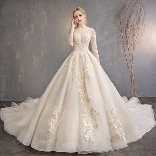 Vintage Luxury Oneck Lace Wedding Dresses Applique Long Sleeves Bride Dress Royal Train Wedding Gown Plus Sizes 2021 For Women