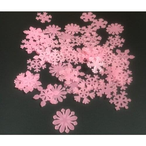 3D Snowflake Glow In Dark Luminous Fluorescent Plastic Wall Sticker Home Decor Decal Wallpaper Decorative 50pcs/lot