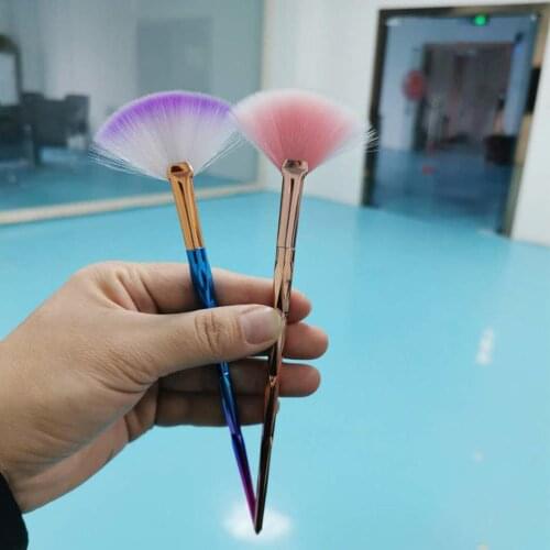 1pc New Fashion Fan Mask Brush Soft Makeup Brushes Cosmetic Tools for Peel Mask Makeup DIY Skin Care Tools Brush For Women