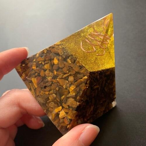 Natural Tiger Eye Beads Stone Chakra Orgone Pyramid Resin Reiki Crystal Stones Figurine Statue Fengshui Home Decor Wholesale