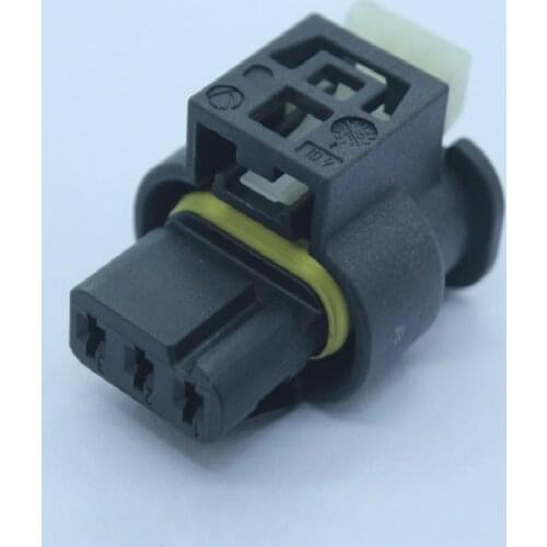 3P waterproof auto automotive cable connector reversing radar camshaft sensor plug female For Volkswagen 805-121-521 7615490-03