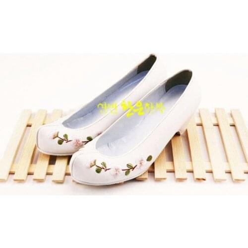 White Embroidered 5cm High Heels Korean Traditional Hanbok Accessories Open Wedges High-quality Peony Embroidery Women Shoes