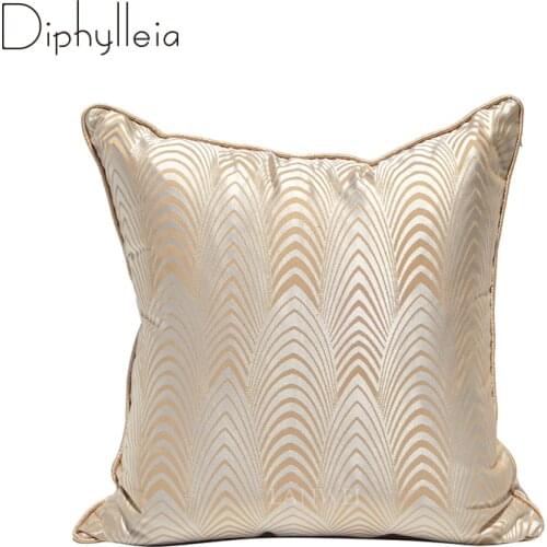 Diphylleia Hotel Decorative Cushion Cover High End Atmosphere Modern Art Geomertic Jacquard Throw Pillowcase Beige Color 50x50cm