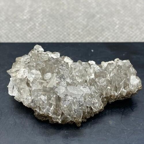 Natural transparent columnar calcite is rare and extinct in China