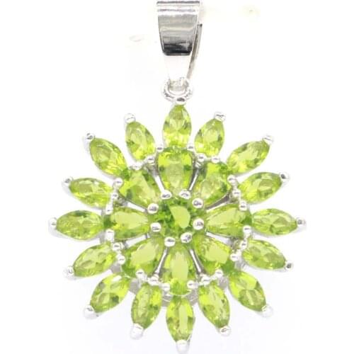34x23mm SheCrown Romantic Star Created Green Peridot For Womans Eye Catching Silver Pendant